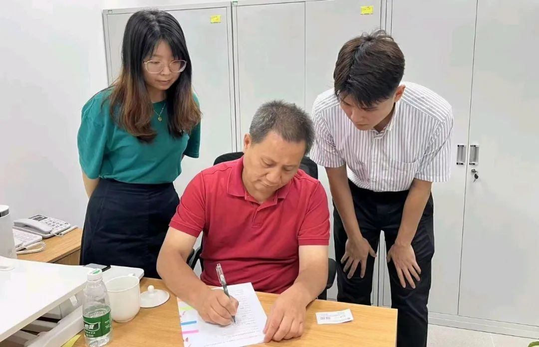 媒體報(bào)道 | 過千家企業(yè)受益,南山戰(zhàn)新投全力守護(hù)中小微企業(yè)發(fā)展更上層樓 媒體報(bào)道 | 過千家企業(yè)受益,南山戰(zhàn)新投全力守護(hù)中小微企業(yè)發(fā)展更上層樓