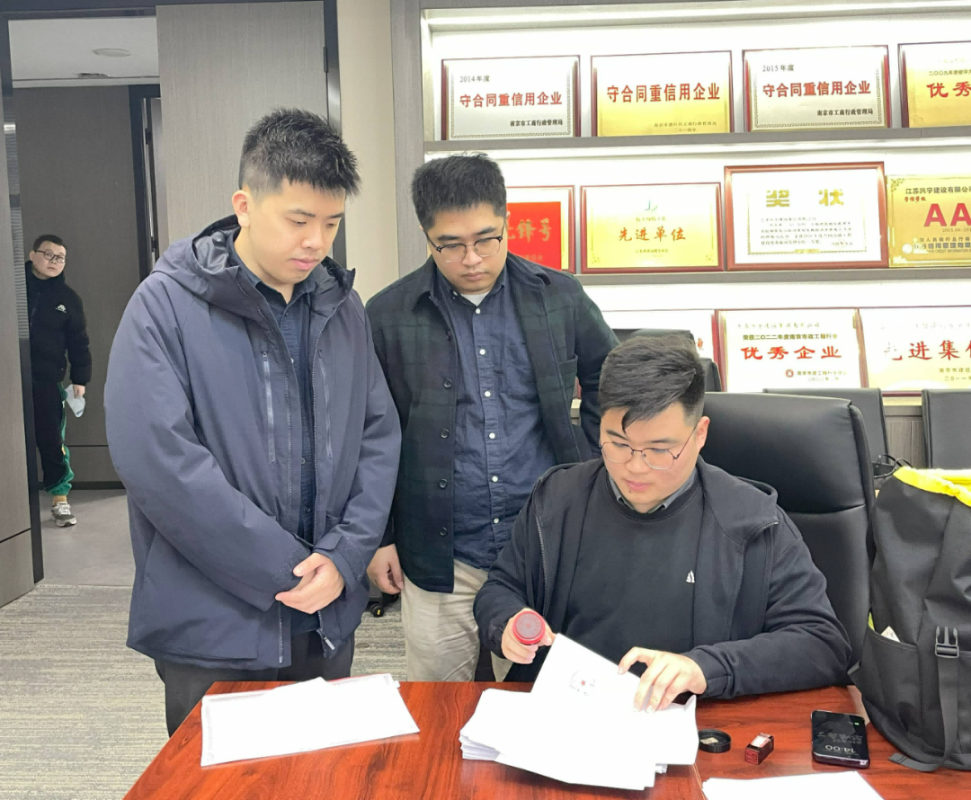 媒體報(bào)道 | 過千家企業(yè)受益,南山戰(zhàn)新投全力守護(hù)中小微企業(yè)發(fā)展更上層樓 媒體報(bào)道 | 過千家企業(yè)受益,南山戰(zhàn)新投全力守護(hù)中小微企業(yè)發(fā)展更上層樓